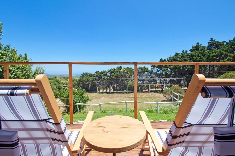 To Let 5 Bedroom Property for Rent in Crofters Valley Western Cape